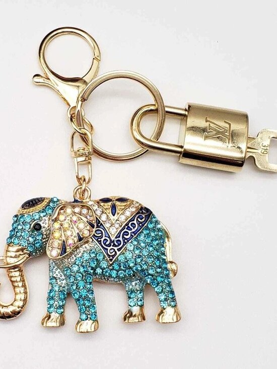 Authentic Louis Vuitton Lock & Key with Unbranded Elephant Charm, Keychain - Picture 4 of 6